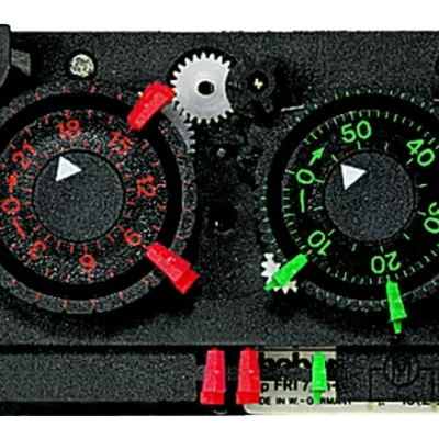 Theben 0770802, Analogue cooling time switch with daily and short time program, tapped FRI 77 h-2, 4003468070048