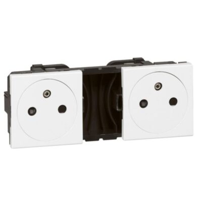 Legrand 077134, MOSAIC 2X2P+E F/B SURFACE WE, 3414970699480