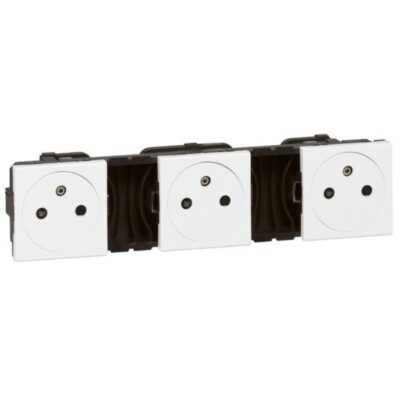Legrand 077136, MOSAIC 3X2P+E F/B SURFACE WE, 3414970699510